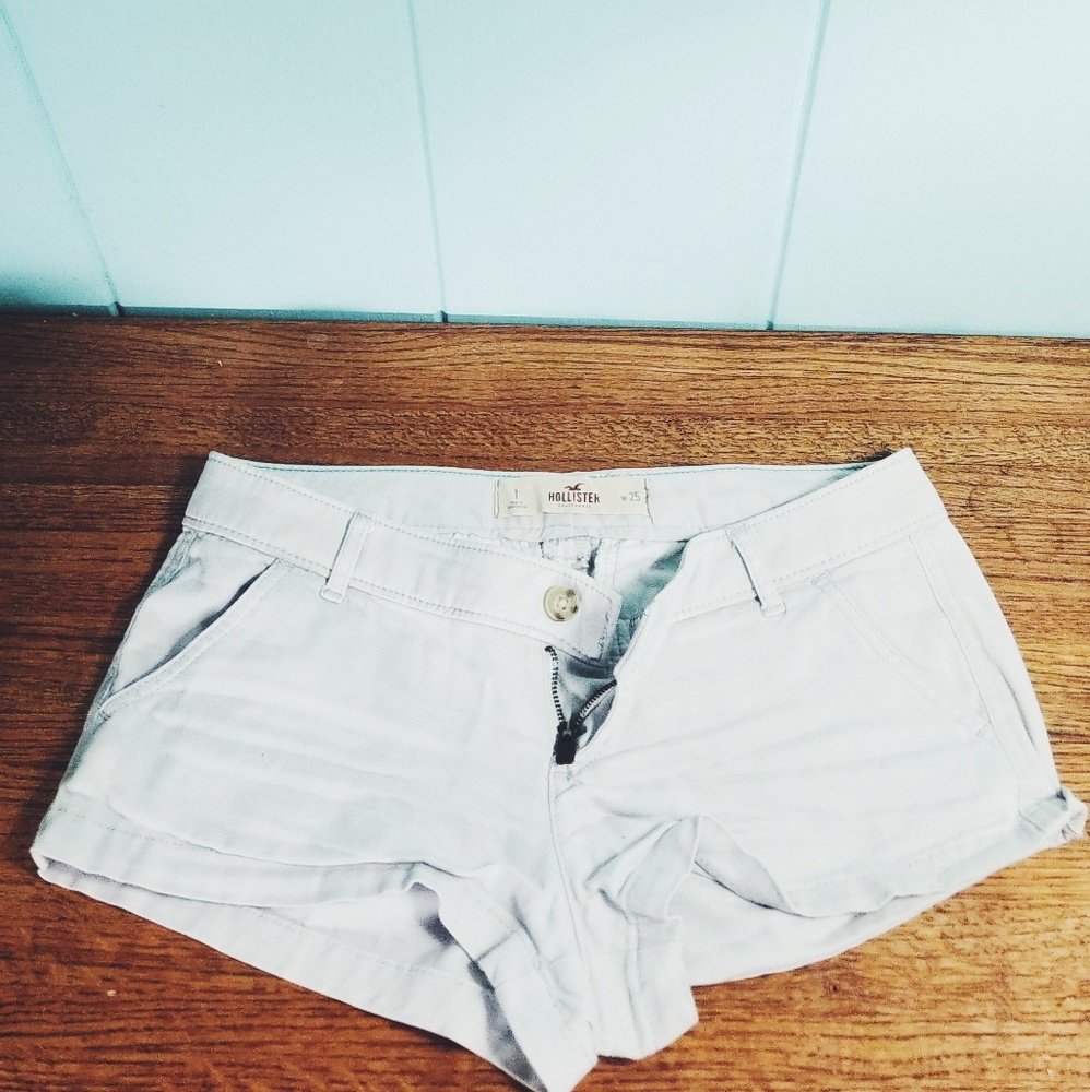 Hollister Low Rise Chino Shorts